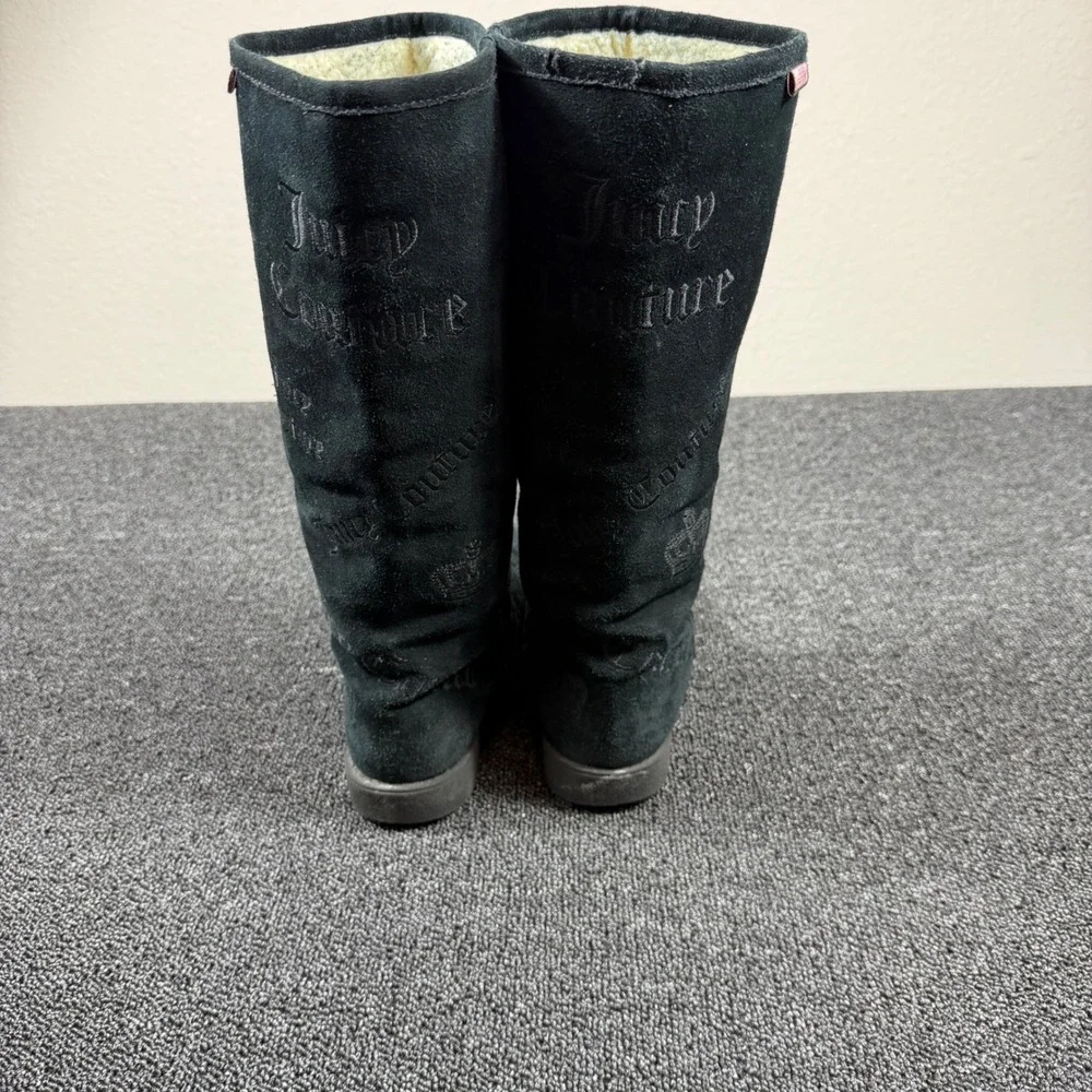 Juicy‎ Couture Black Suede Mid Calf Boots Women 6.5 Sherpa Lined Embossed VTG
